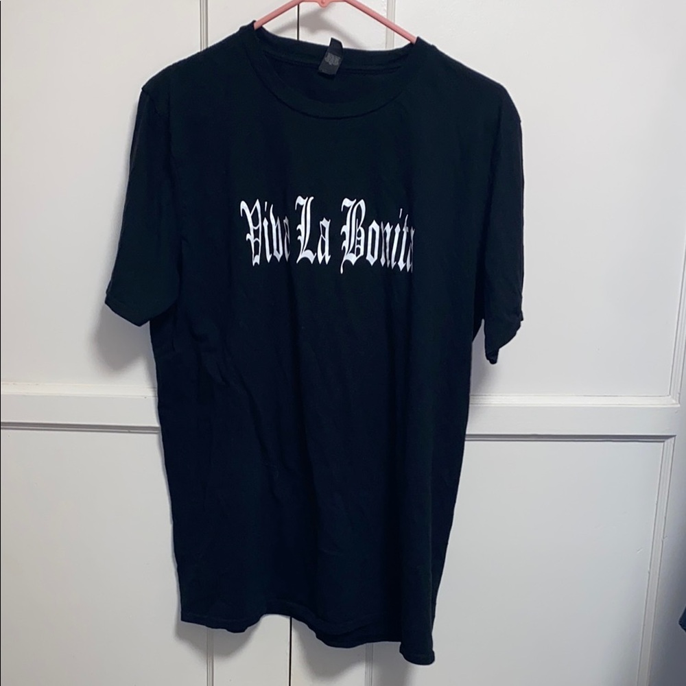 Viva La Bonita Large Black Short Sleeve Tee with Classic Crew Neck
